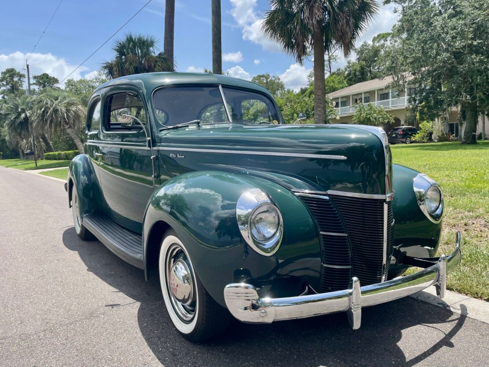 Ford-Deluxe-1940-Sedan-7