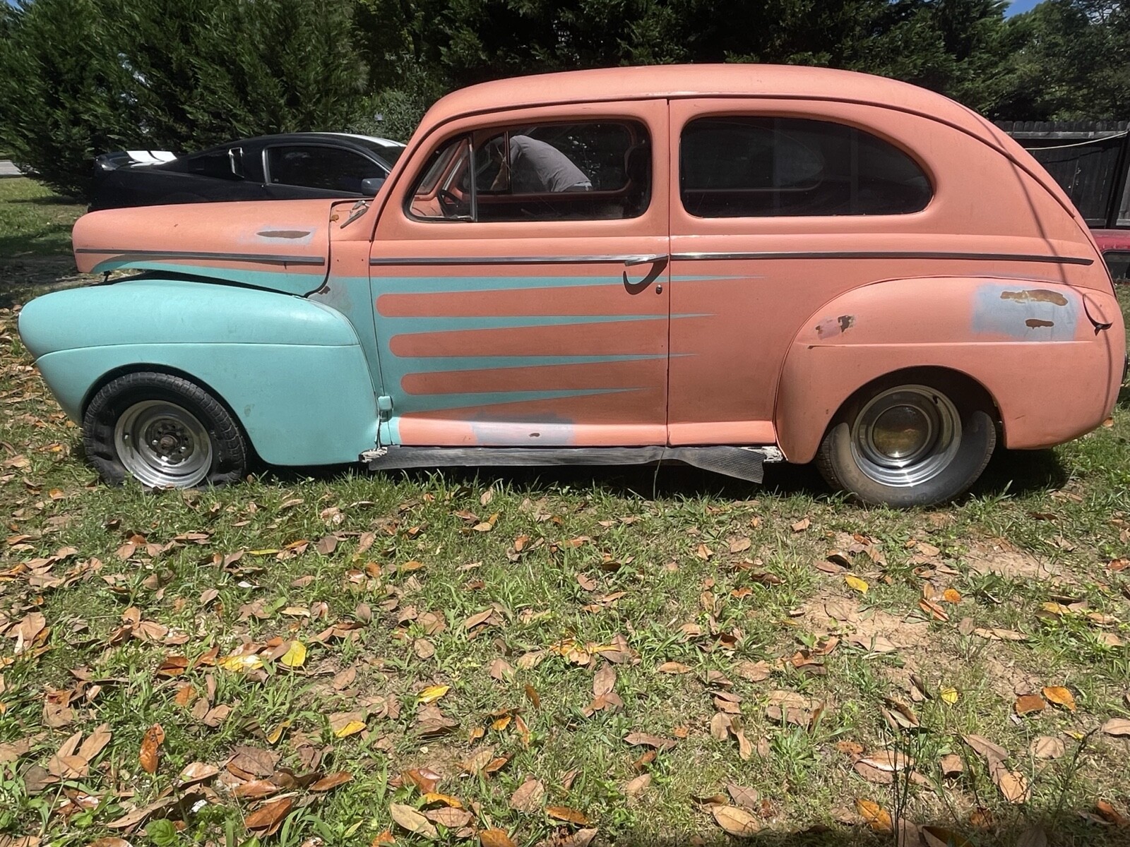 Ford-Deluxe-1941-2