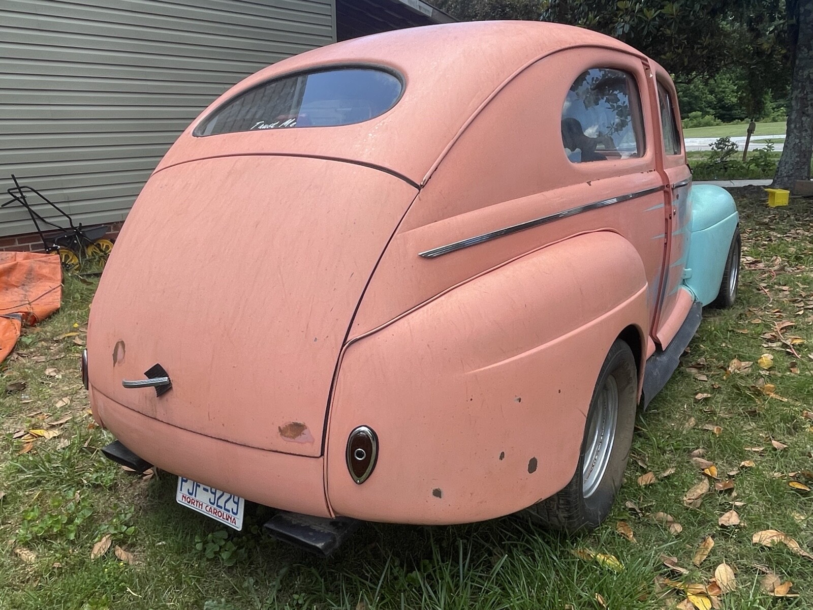 Ford-Deluxe-1941-3