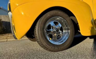 Ford-Deluxe-1941-Coupe-8
