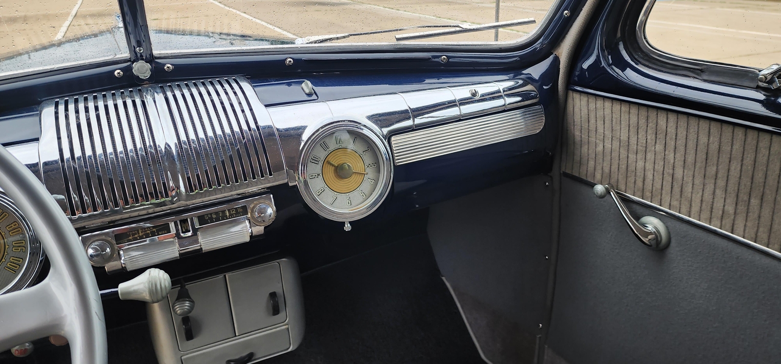 Ford-Deluxe-Coupe-1948-2-dr-19