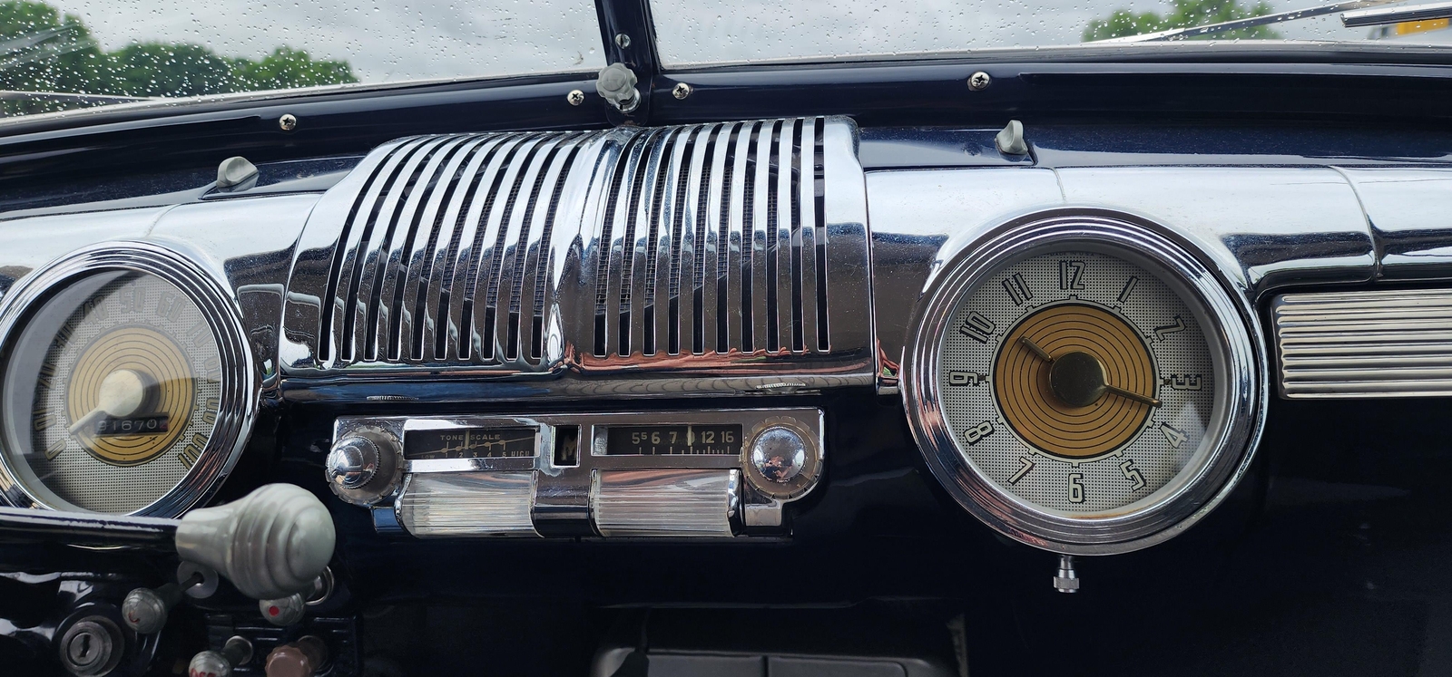 Ford-Deluxe-Coupe-1948-2-dr-30