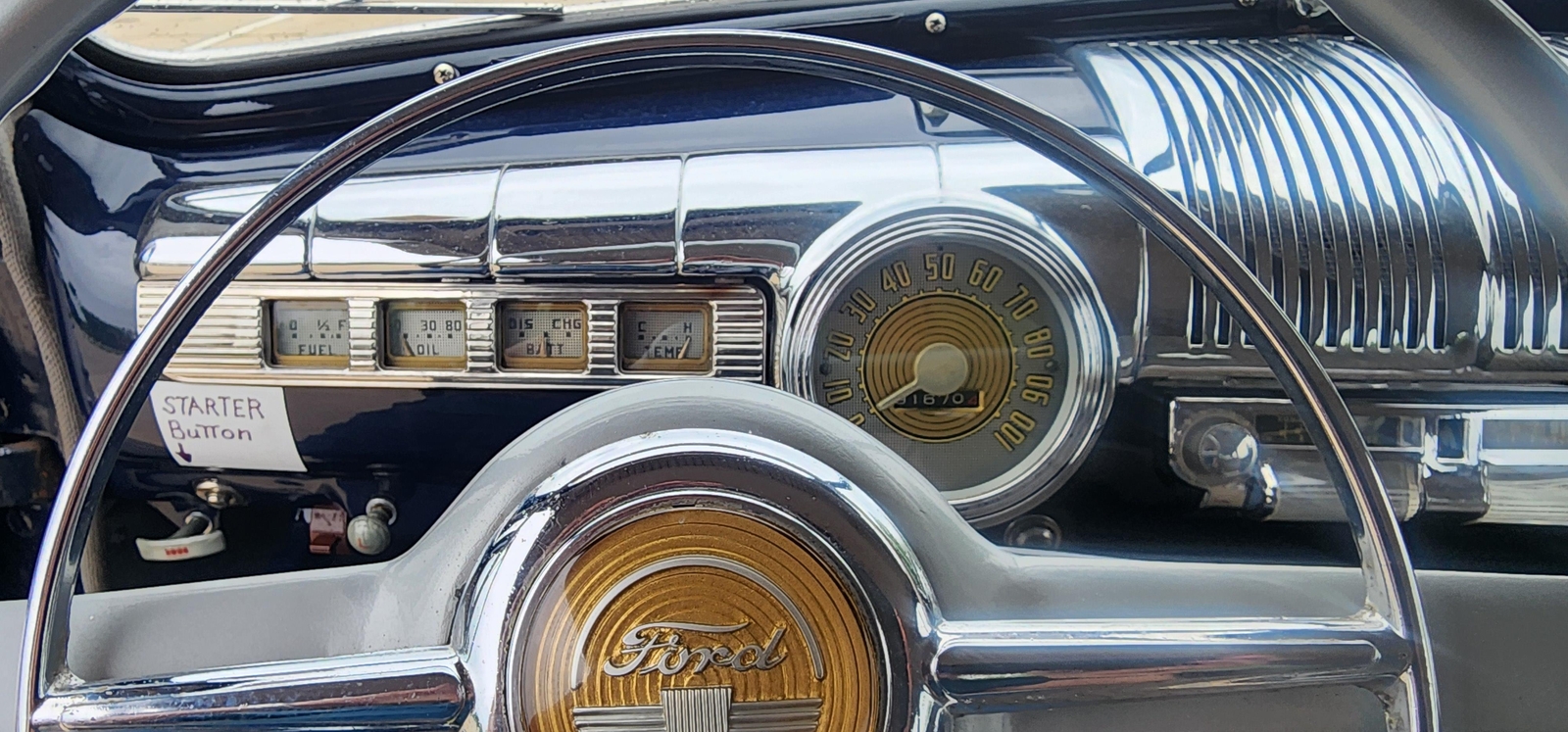 Ford-Deluxe-Coupe-1948-2-dr-31