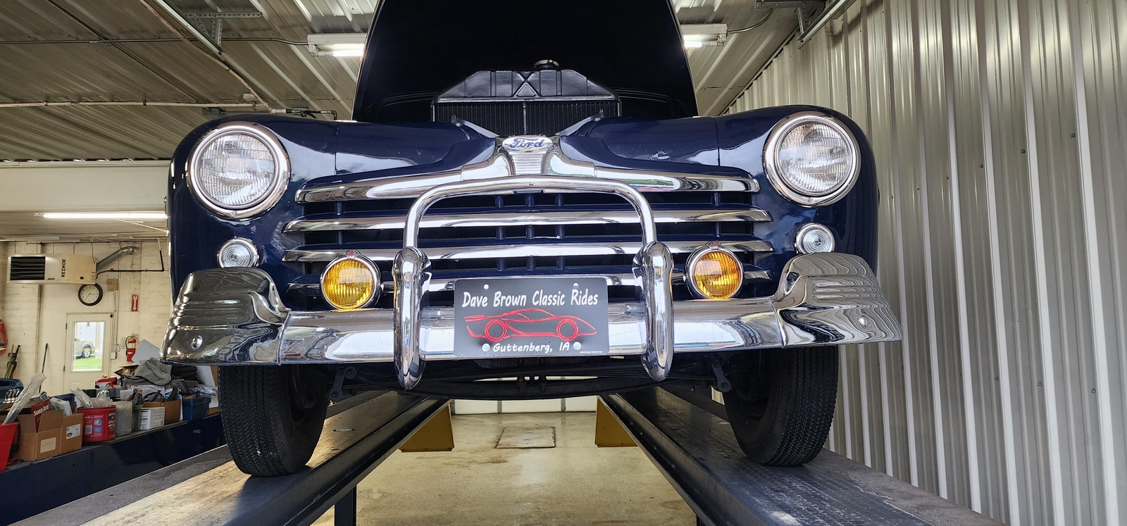 Ford-Deluxe-Coupe-1948-2-dr-33