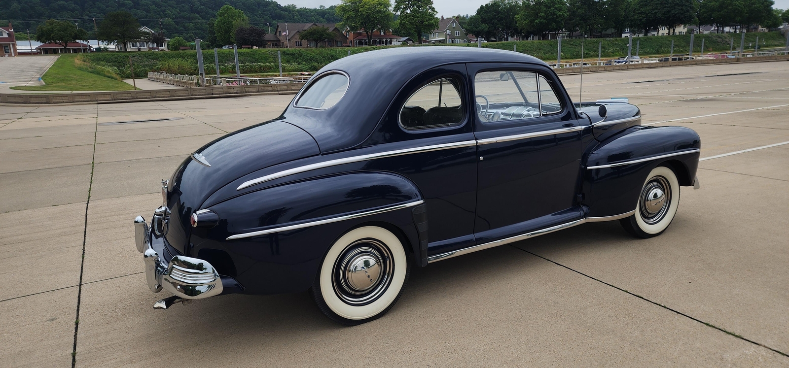 Ford-Deluxe-Coupe-1948-2-dr-8