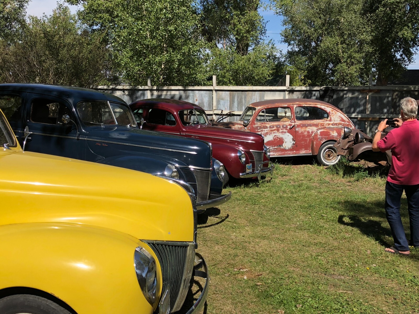 Ford-Deluxe-Series-1940-Sedan-7