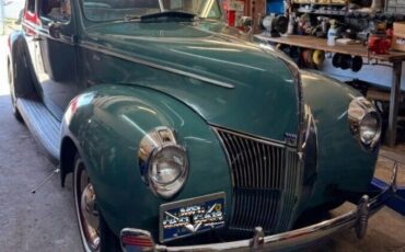 Ford-Deluxestandard-1940-Coupe
