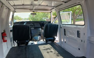 Ford-E-Series-Van-1976-21