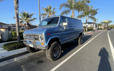 Ford-E-Series-Van-1978-Van-Camper-1