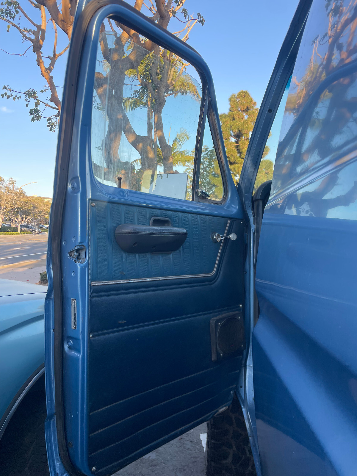 Ford-E-Series-Van-1978-Van-Camper-10