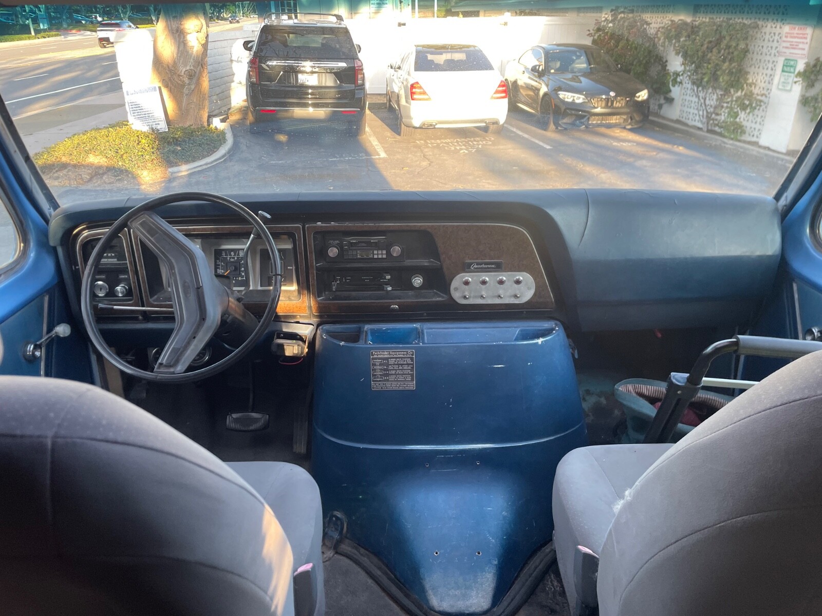 Ford-E-Series-Van-1978-Van-Camper-12