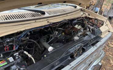 Ford-E-Series-Van-1984-15