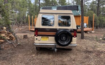Ford-E-Series-Van-1984-4