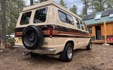 Ford-E-Series-Van-1984-5