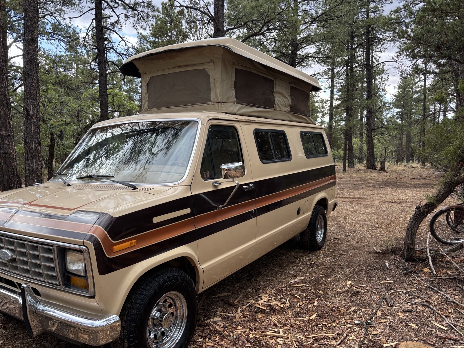 Ford-E-Series-Van-1984-8