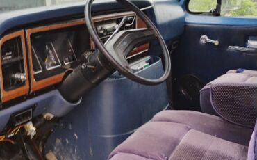Ford-E-Series-Van-1985-3