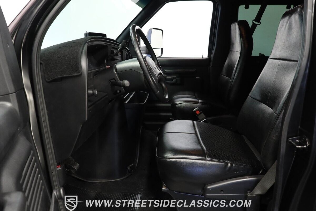Ford-E-Series-Van-1992-Van-33