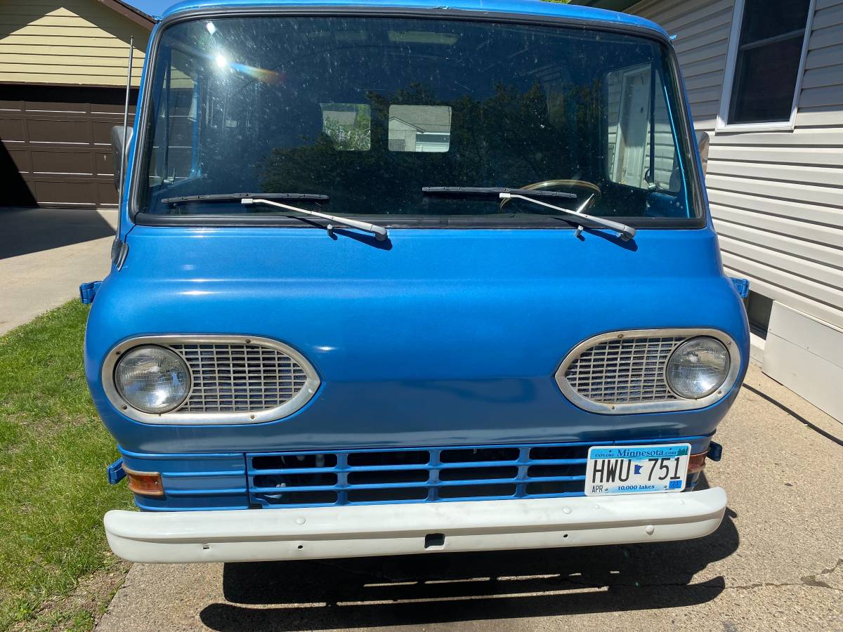 Ford-E100-econoline-1967-blue-1