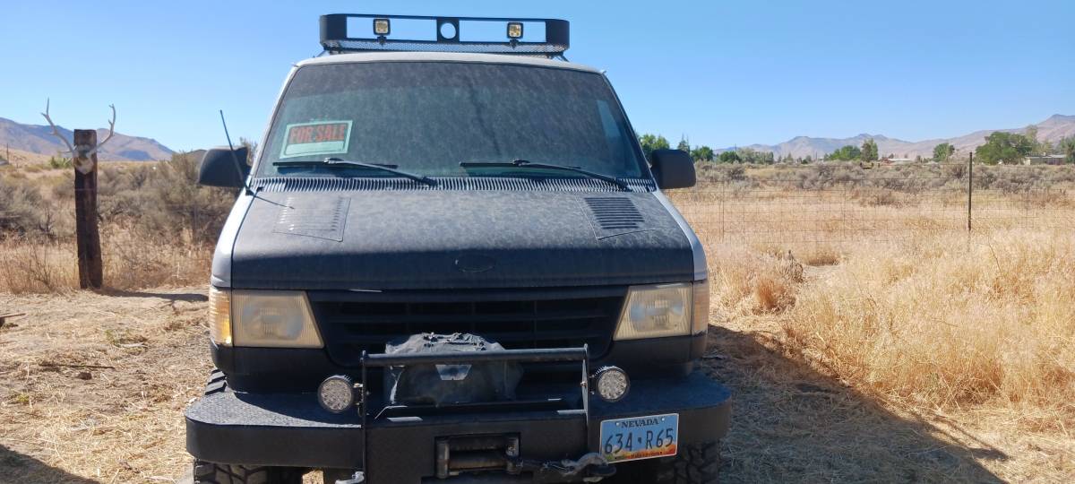Ford-E350-van-1992-grey-2