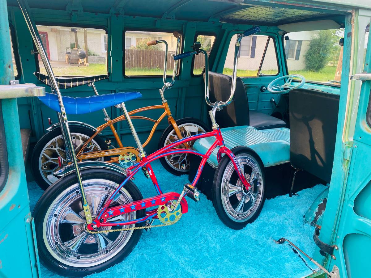 Ford-Econoline-1961-green-22