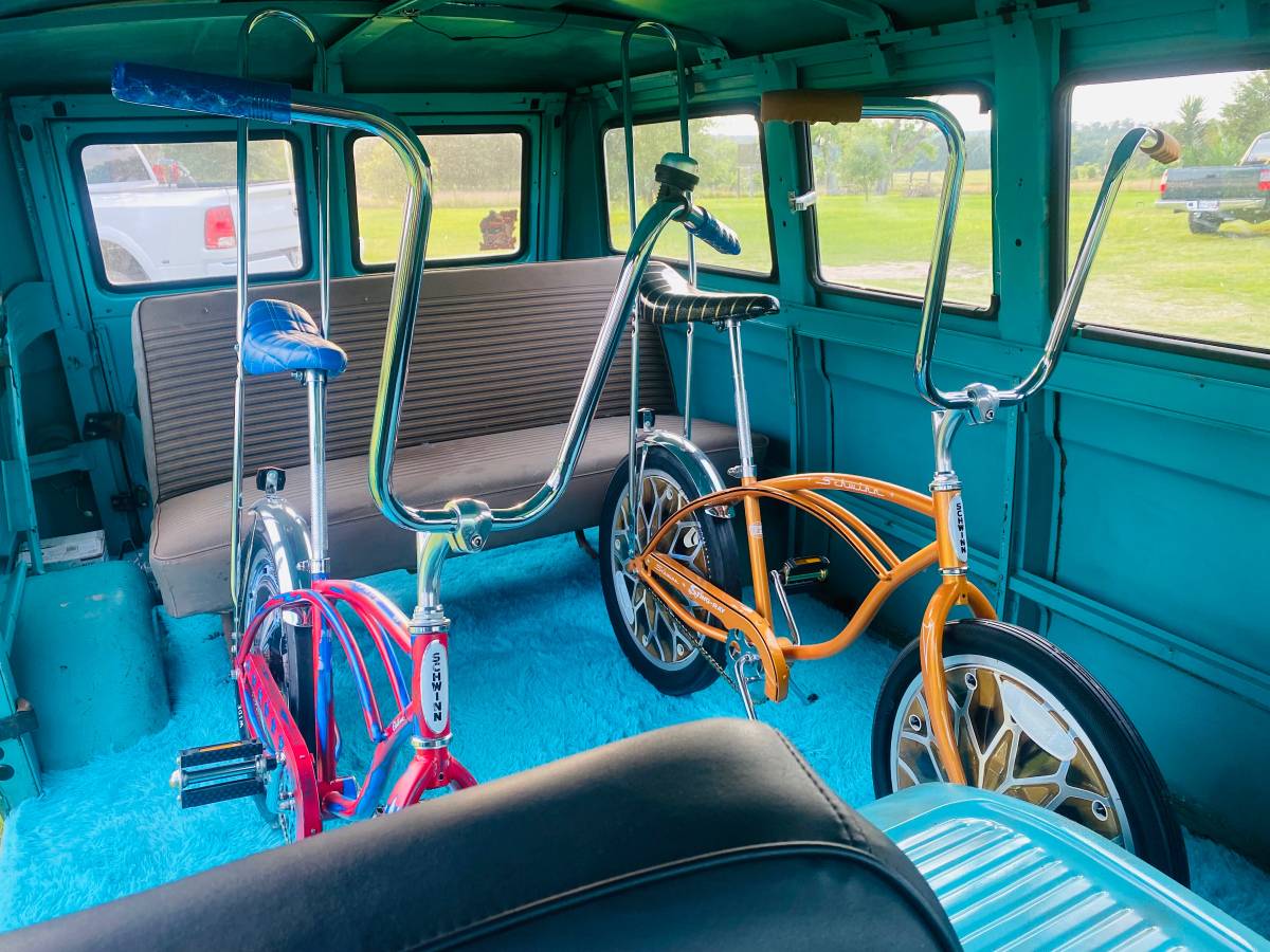 Ford-Econoline-1961-green-23