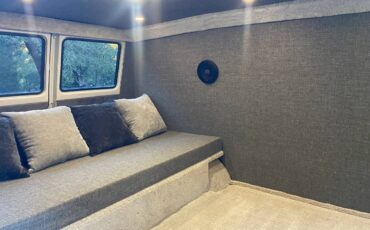 Ford-Econoline-1967-grey-11