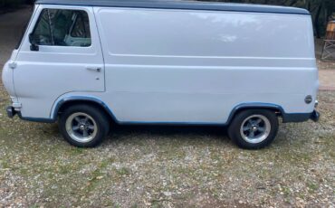 Ford-Econoline-1967-grey