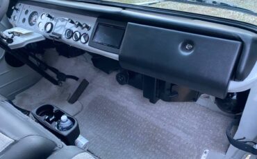 Ford-Econoline-1967-grey-8