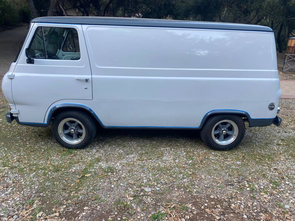 Ford Econoline  1967 grey