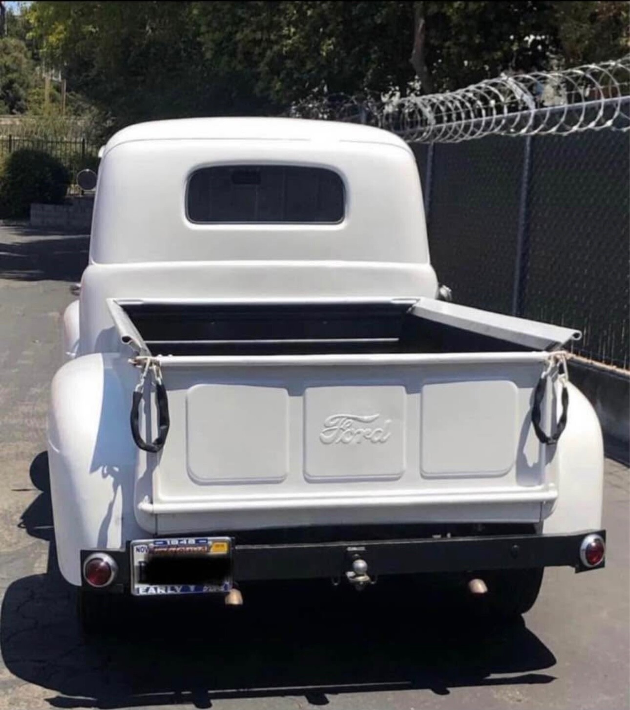 Ford-F-100-1948-1