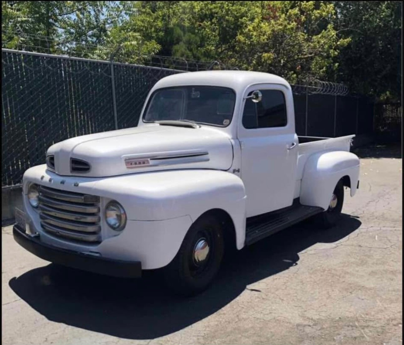 Ford-F-100-1948
