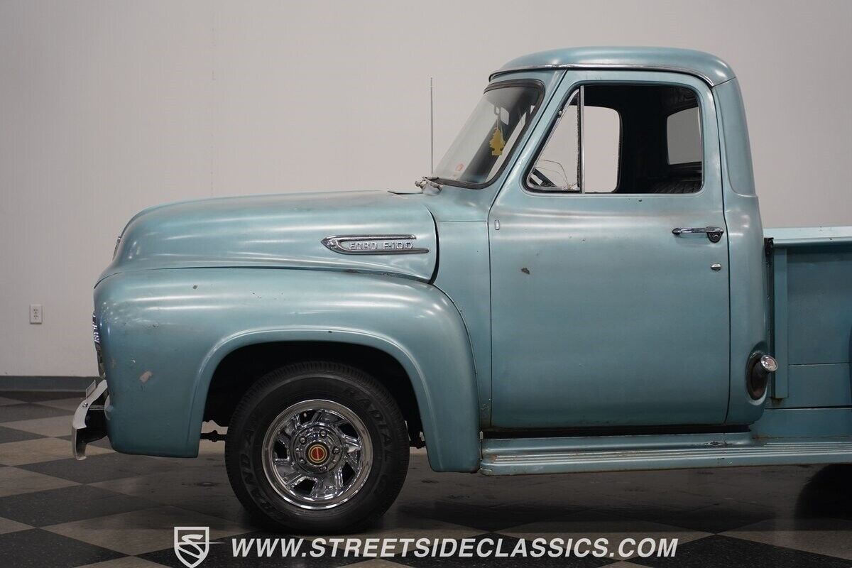 Ford-F-100-1953-Pickup-Truck-24