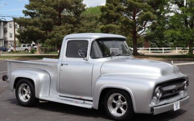 Ford F-100  1956 silver