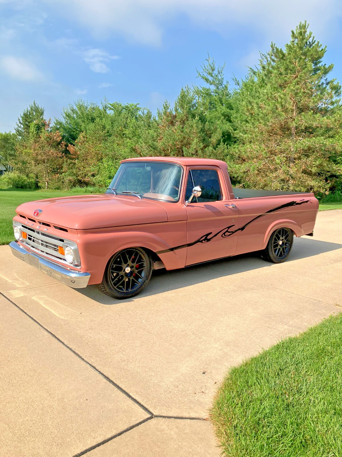 Ford-F-100-1962-short-bed-pick-up-1