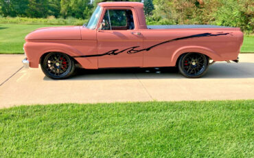 Ford-F-100-1962-short-bed-pick-up