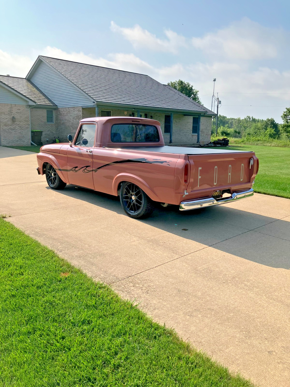 Ford-F-100-1962-short-bed-pick-up-5
