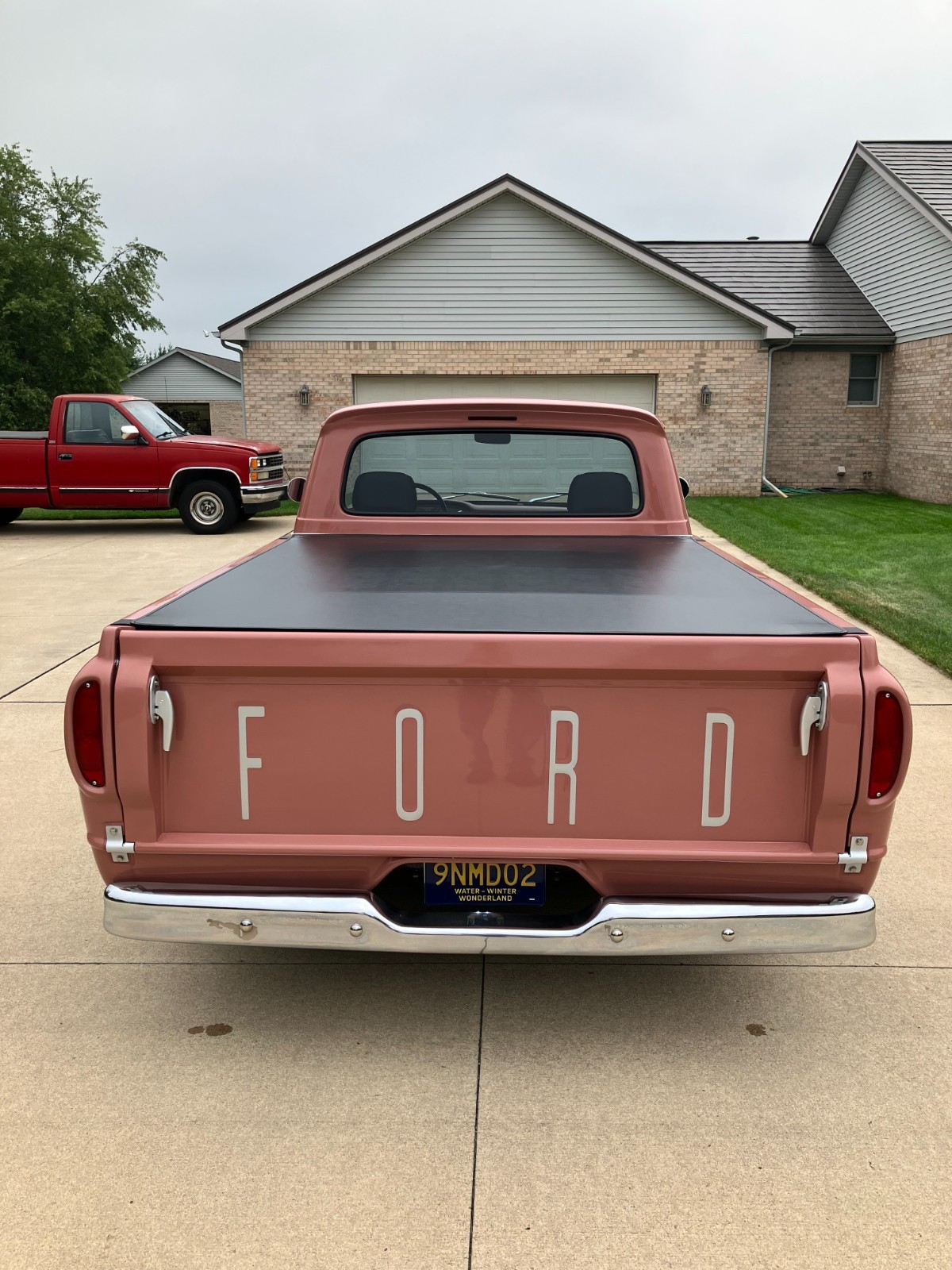 Ford-F-100-1962-short-bed-pick-up-6