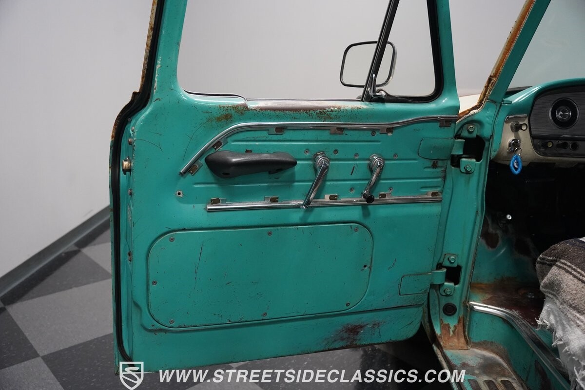 Ford-F-100-1964-Pickup-Truck-38