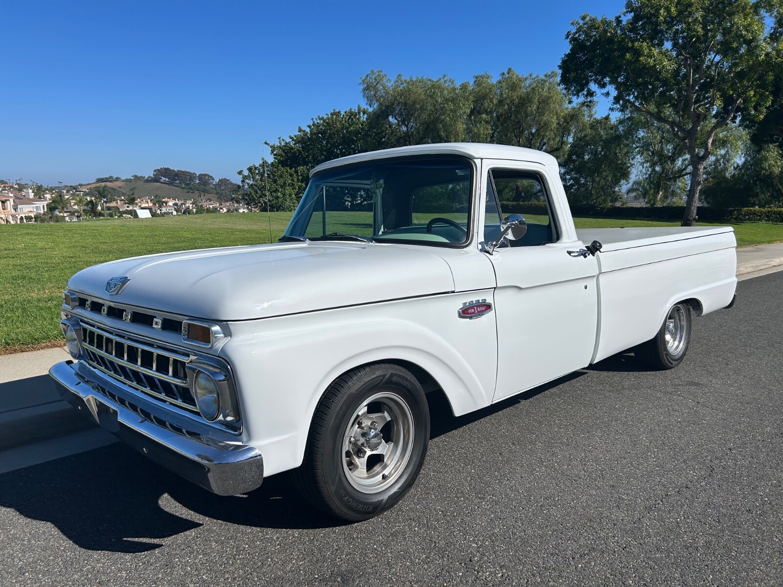 Ford-F-100-1965-3
