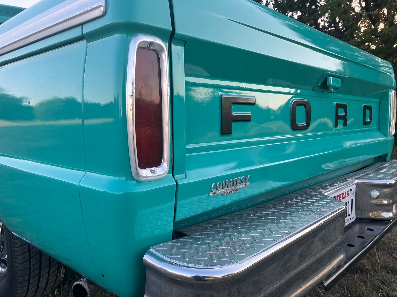 Ford-F-100-1966-Standard-Cab-Pickup-10