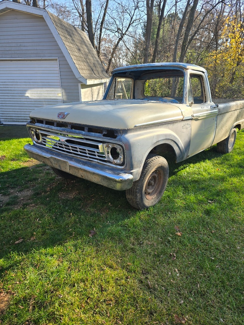 Ford F-100 1966 Standard Cab Pickup