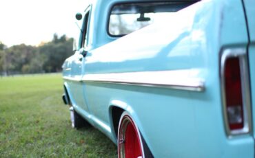 Ford-F-100-1967-Standard-Cab-Pickup-9