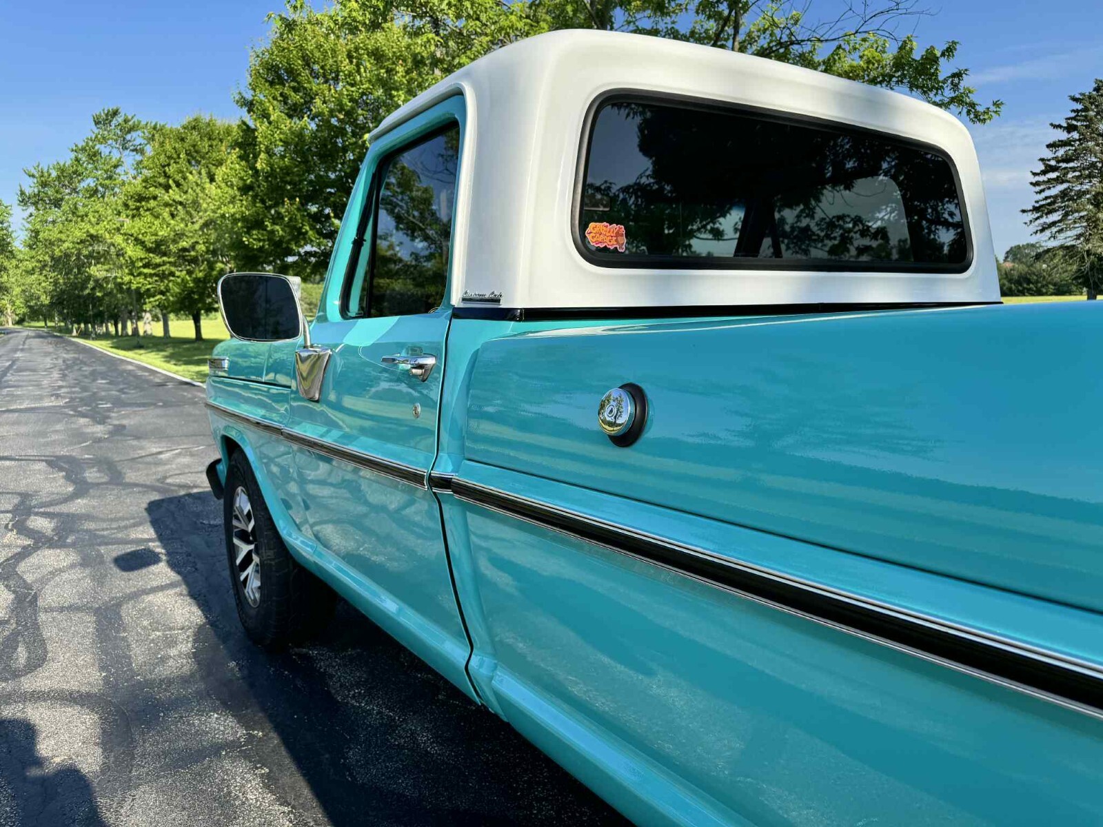 Ford-F-100-1968-Pickup-Truck-11