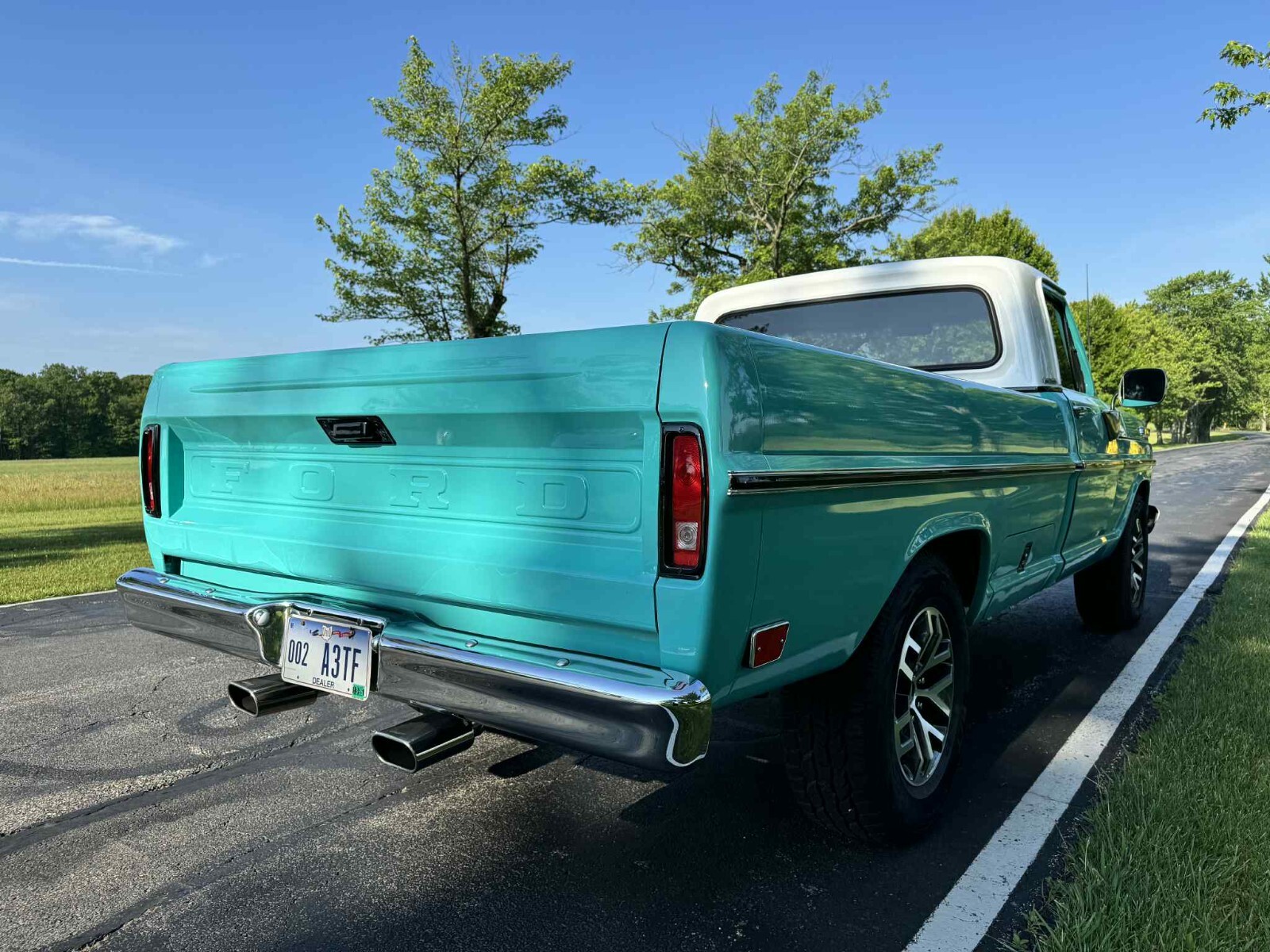 Ford-F-100-1968-Pickup-Truck-9