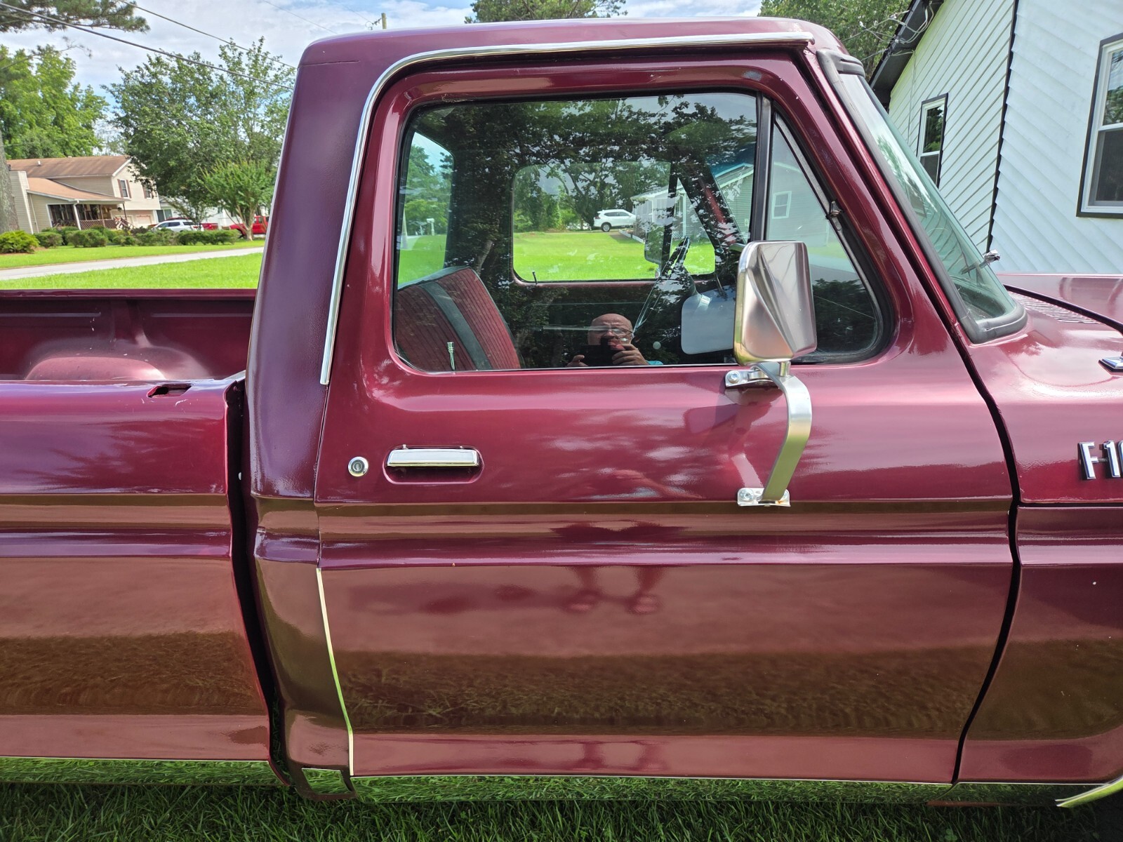 Ford-F-100-1974-Standard-Cab-Pickup-2