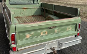 Ford-F-100-farm-amp-ranch-special-1969-green-8