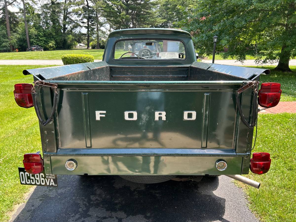 Ford-F-100-stepside-1966-green-3
