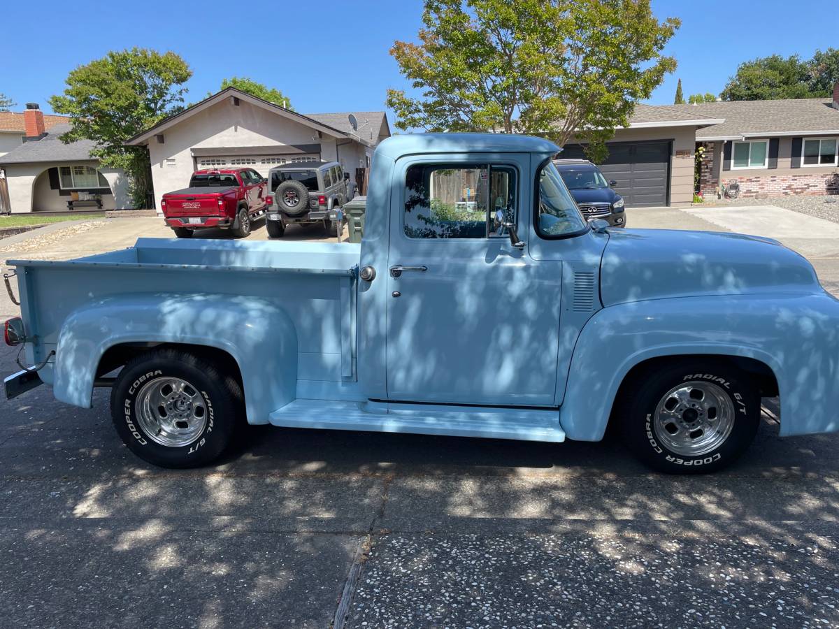 Ford-F-100-truck-1956-blue-5