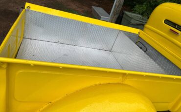 Ford-F-150-1946-yellow-11
