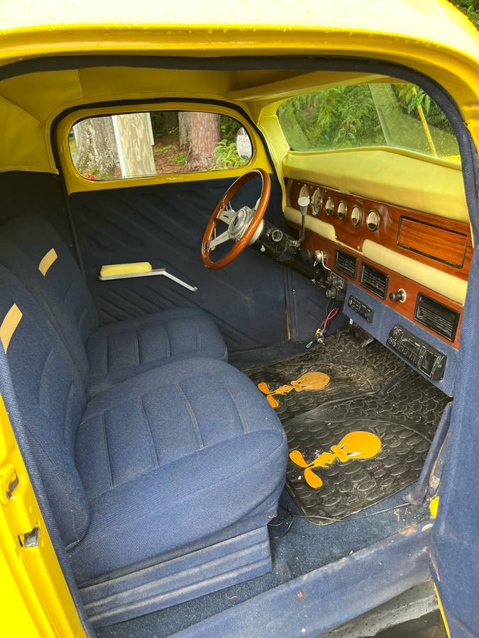 Ford-F-150-1946-yellow-12